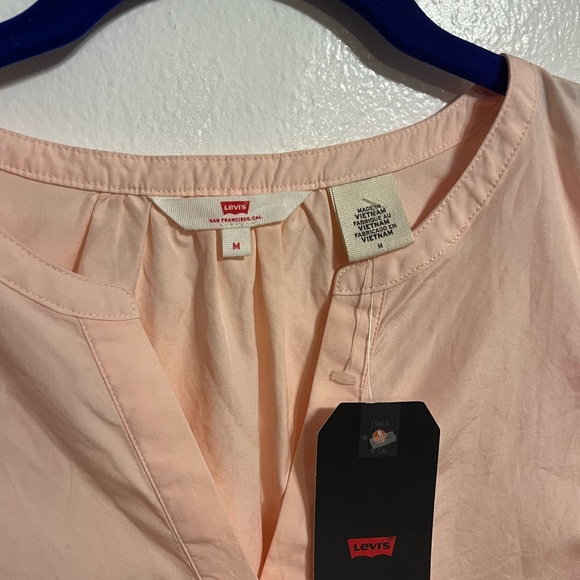 Super Cute and comfy Levi's Jordyn Top in Peach Blush - Picture 6 of 6
